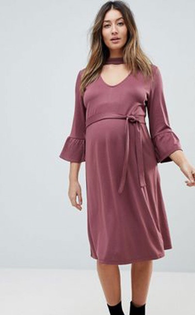 E-Comm: Fashion-Forward Maternity Wear